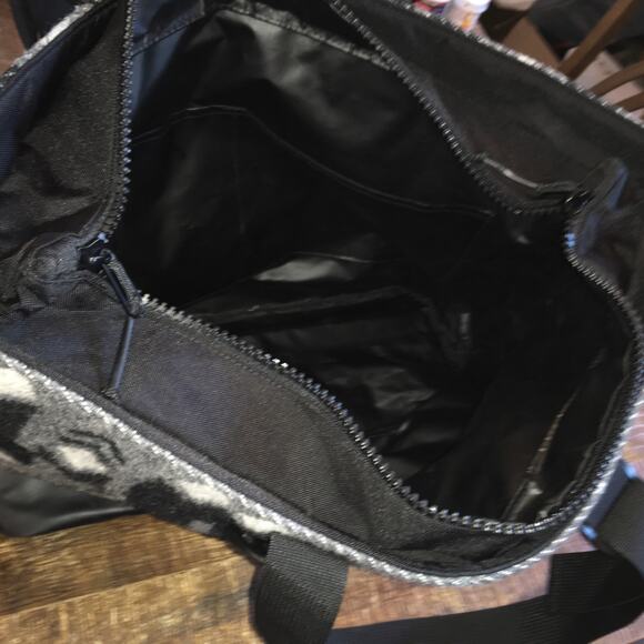 Greyson x Jones G.O.A.T. Aztec Tote Bag Grey Black Weekender Travel 23x15x7 Pack - Picture 7 of 9